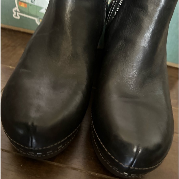 Kelsi Dagger booties - Picture 3 of 10